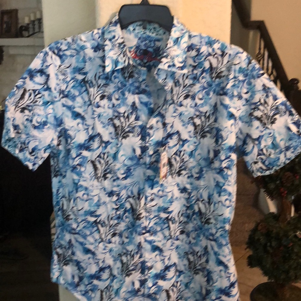 SOLD! Robert Graham Paragould short sleeve shirt